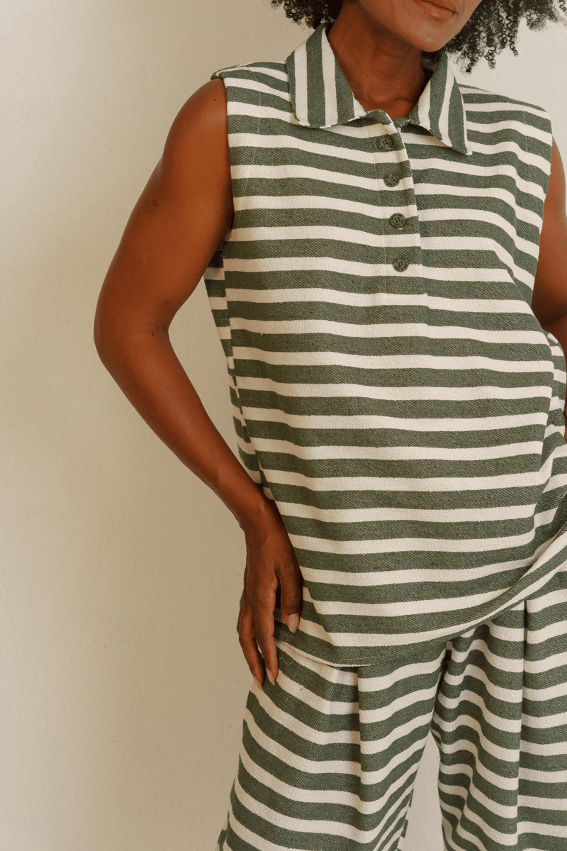BLUSA POLO SEM MANGAS LISTRAS - VERDE