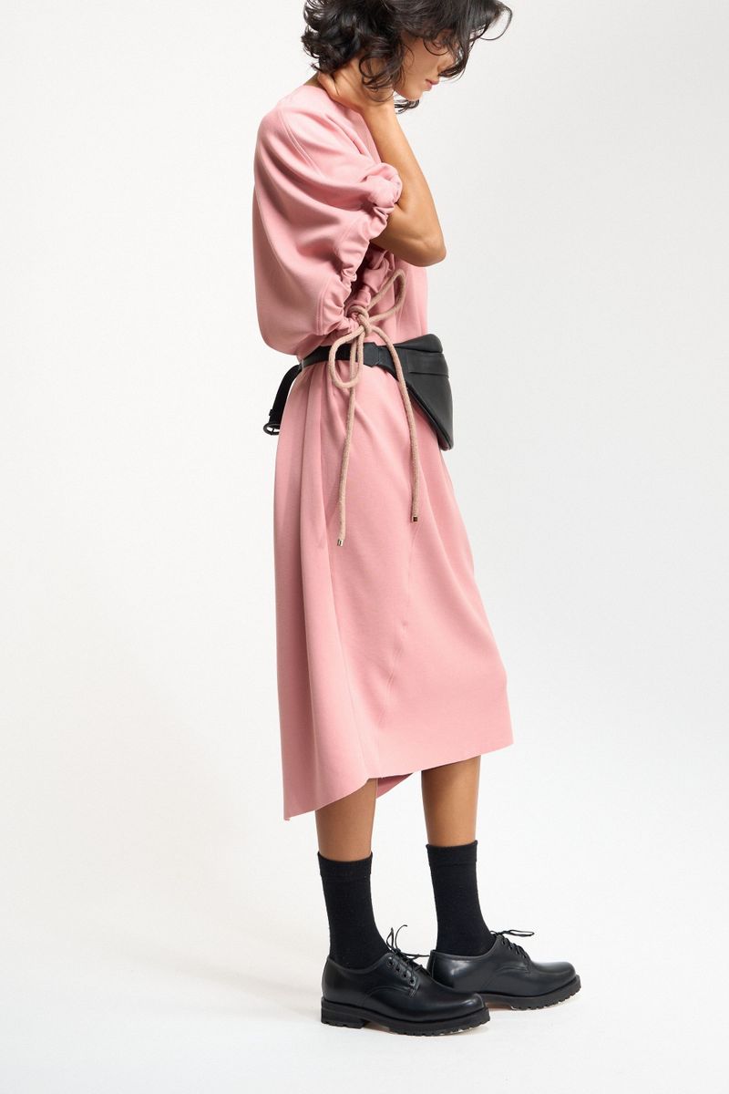 VESTIDO AMPLO RECORTES E CORDA - ROSA