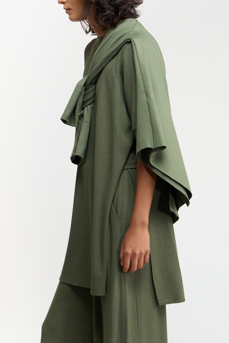 BLUSA ABERTURA LATERAL TRICO - VERDE