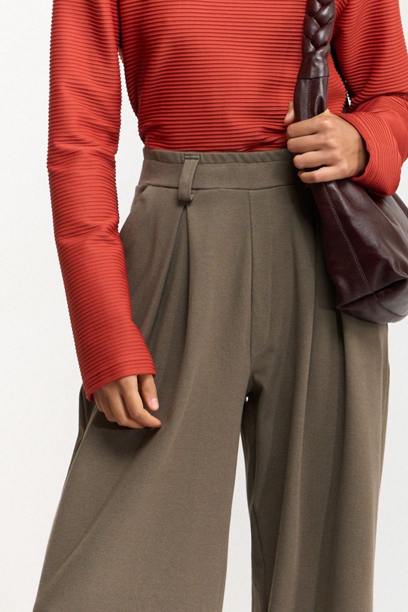 CALÇA RETA ALFAIATARIA  - VERDE MILITAR
