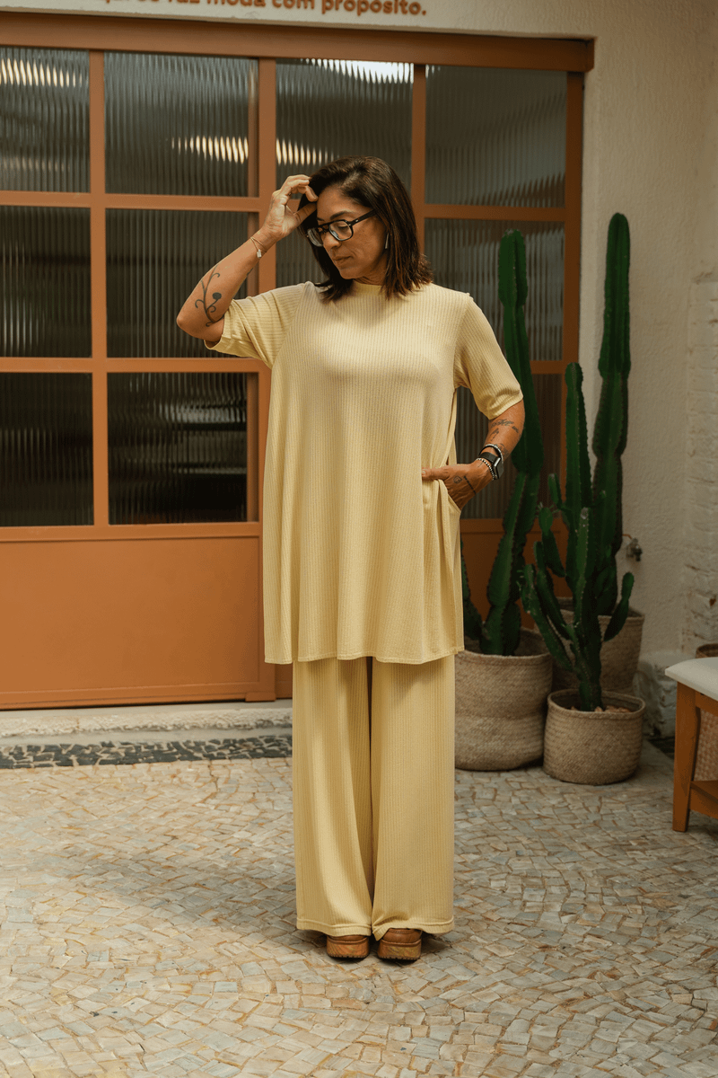 BLUSA ABERTURA LATERAL TRICO - AMARELO