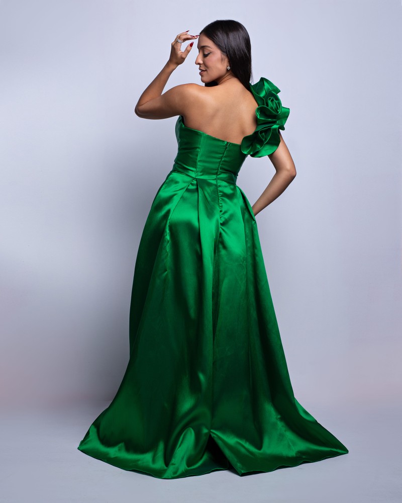 Vestido de Festa Verde Amazonas Um Ombro Só