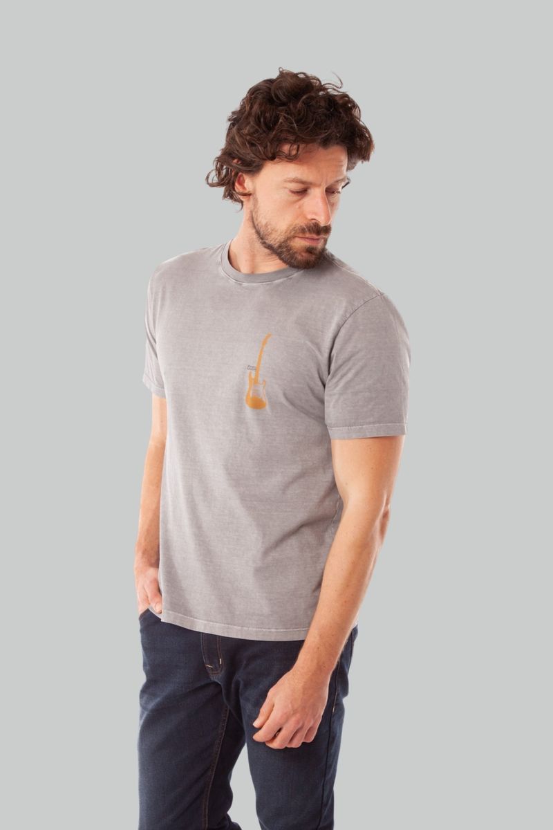 Foto do produto CAMISETA VIOLAO LAVADA