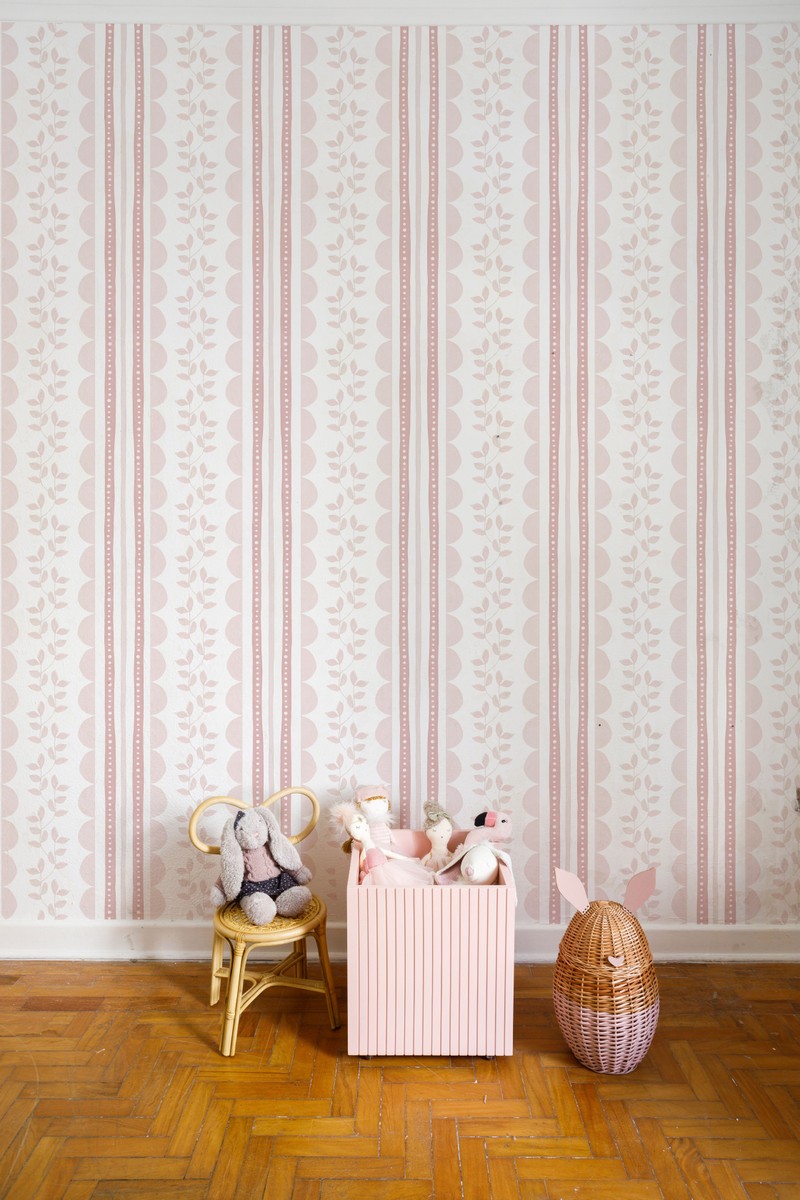 Papel de parede listras, ondinhas e folhas cor de rosa T.Design - 100% celulose