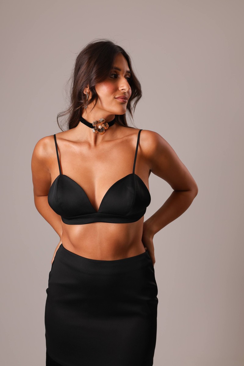 TOP CROPPED ACETINADO PRETO 