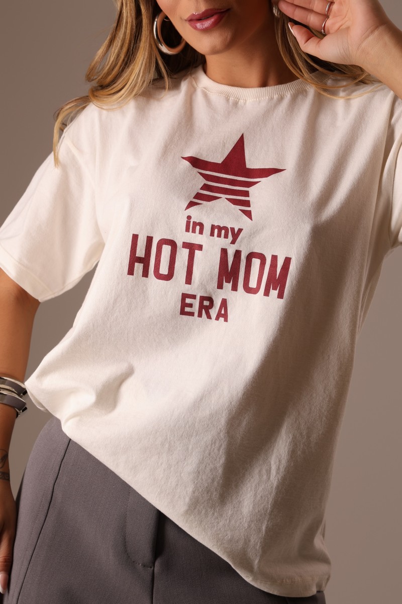 CAMISETA HOT MOM ERA 