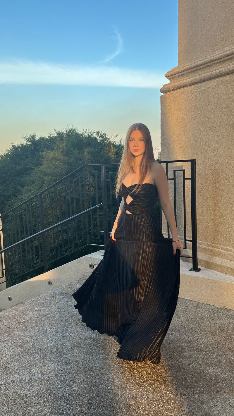 VESTIDO GAYA PLISSADO PRETO