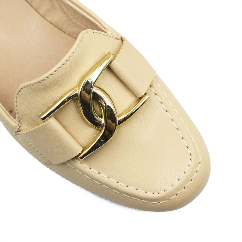 Mocassim Metal Cruzado Tamara Creme