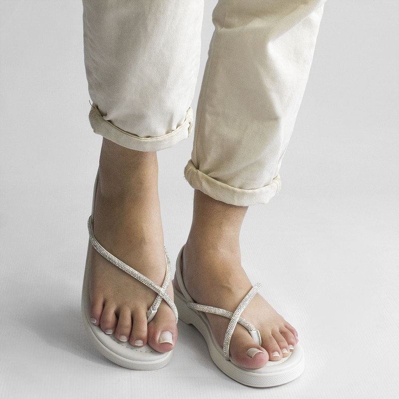 Rasteira Flat Dedo Brilho Anny Off White