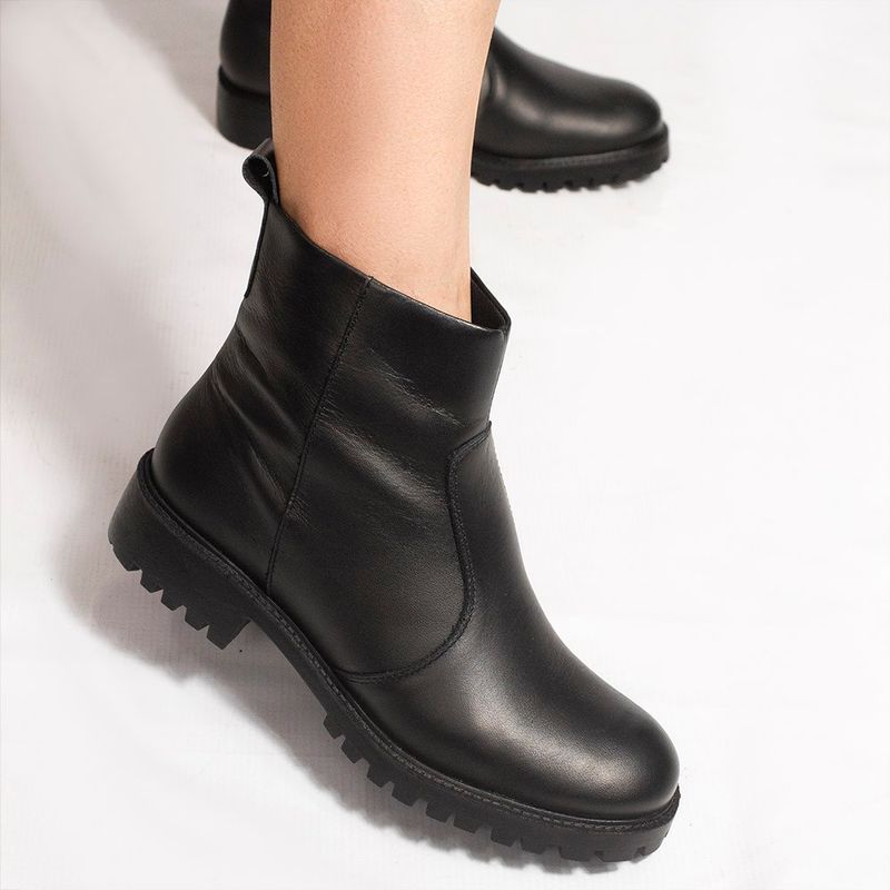 Bota Zatta Coturno Couro Tratorada Lola Preta