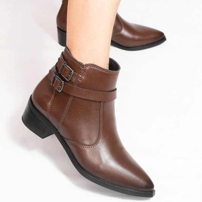 Bota Zatta Bico Fino Fivelas Bethania Marrom