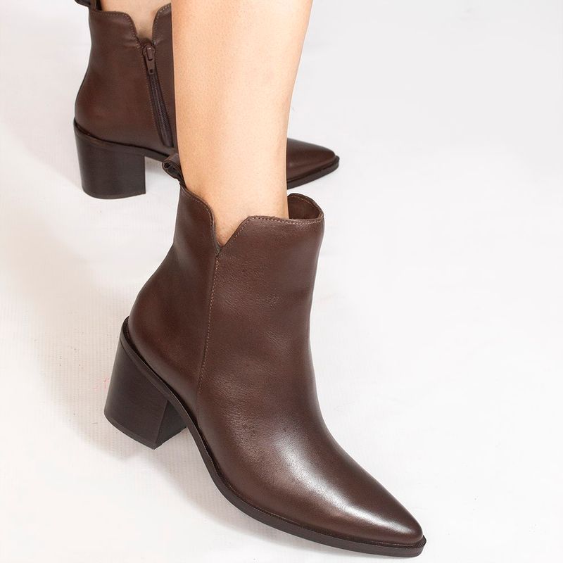 Bota Zatta Cano Médio Bico Fino Georgia Marrom