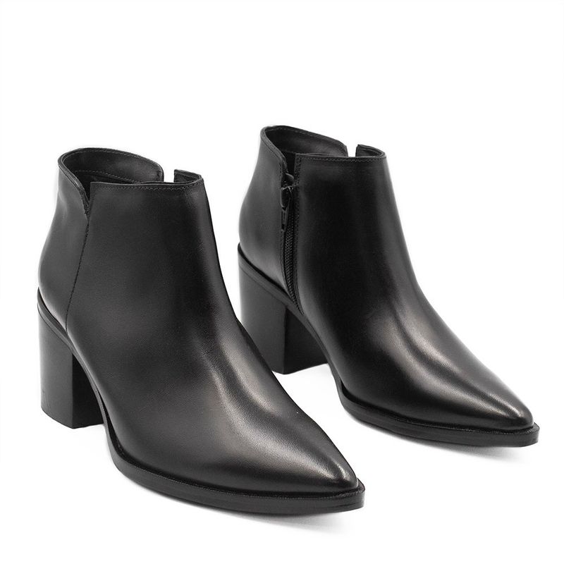 Bota Zatta Bico Fino Cano Curto Gardenia Preta