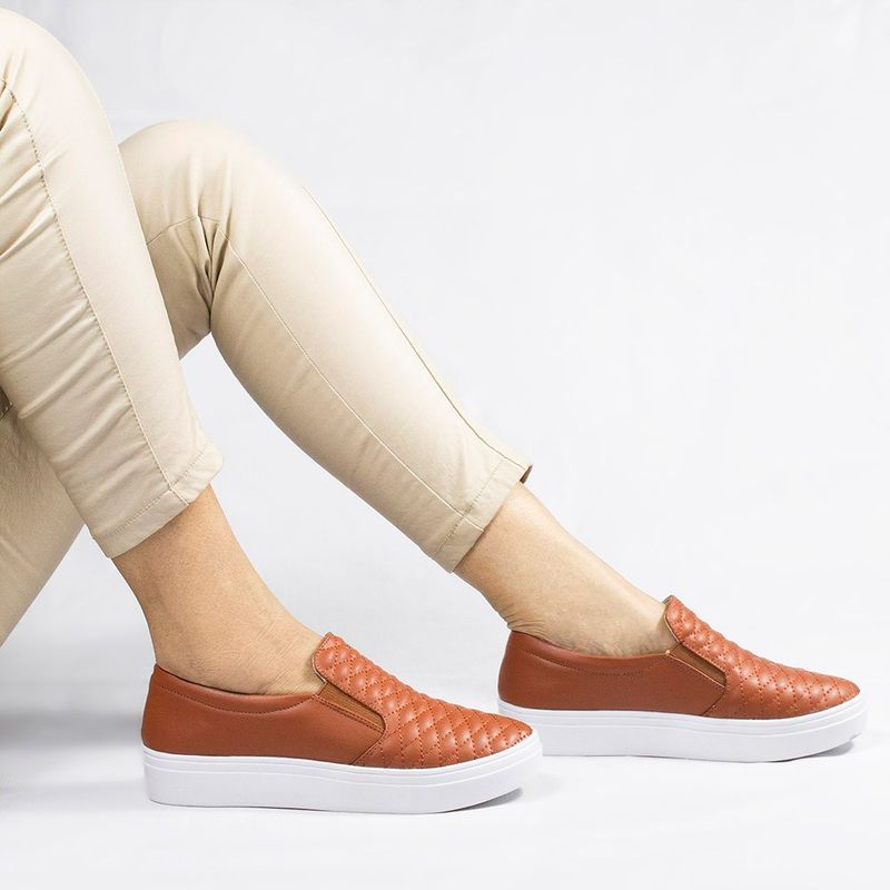 Tênis Slip-on  Zatta  Matelassê  Paula Caramelo