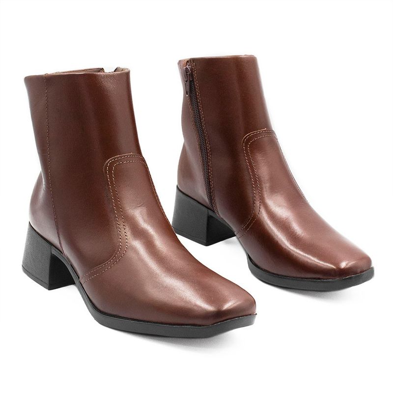 Bota Zatta Bico Quadrado Salto Bloco Couro Clarice Marrom