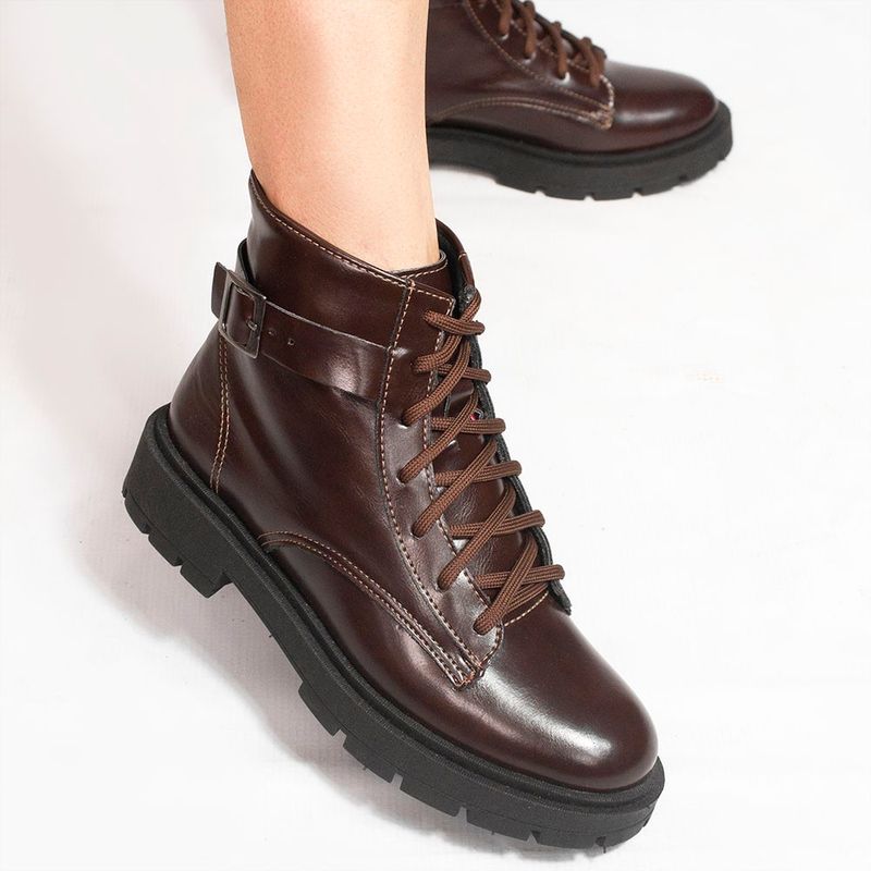 Bota Coturno Zatta Fivela Rafaela Marrom