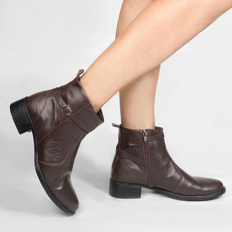 Bota Zatta Fivela Lateral em Couro Madona Marrom