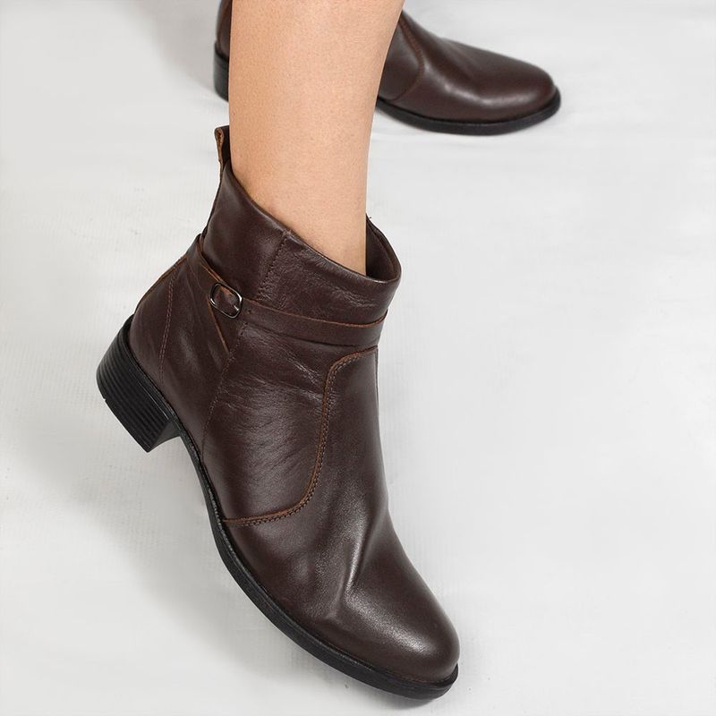 Bota Zatta Fivela Lateral em Couro Madona Marrom