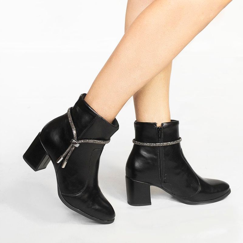 Bota Zatta Salto Bloco Strass Nancy Preta