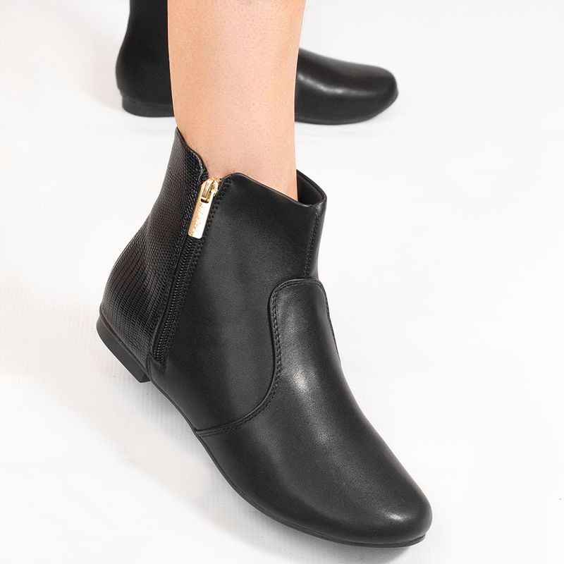 Bota Zatta Flat Cano Curto Núbia Preta
