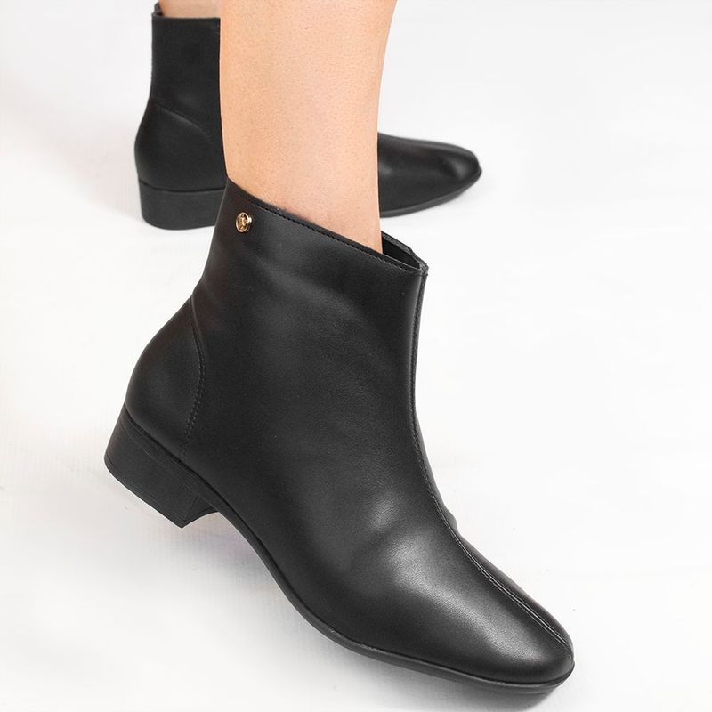 Bota Zatta Cano Curto Valeska Preta
