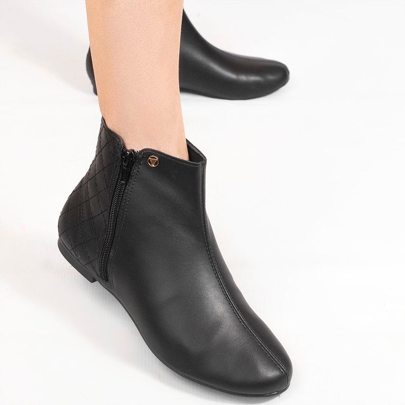Bota Zatta Flat Matelassê Maitê Preta