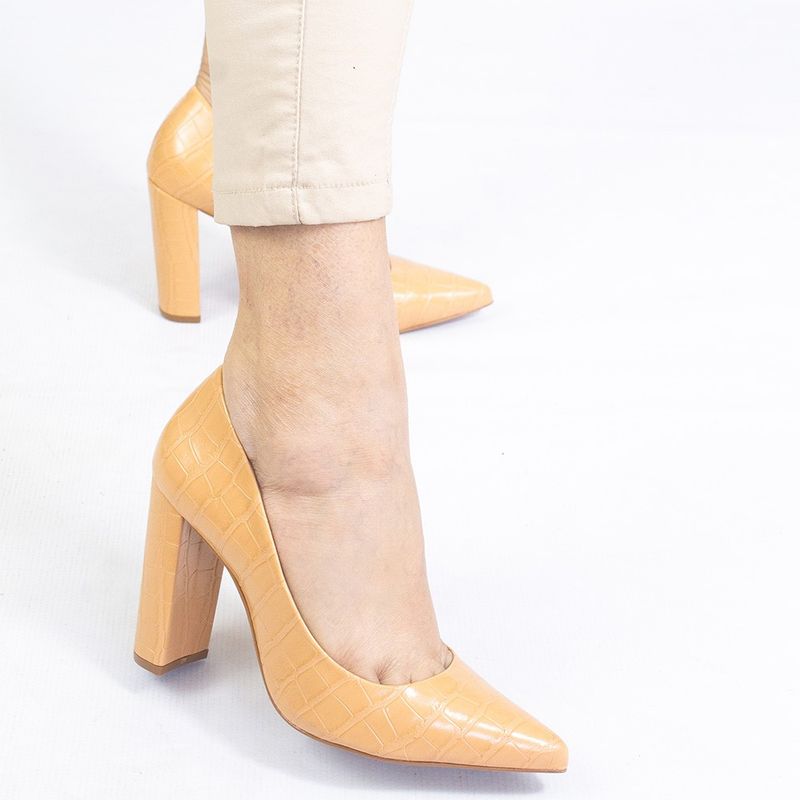 Scarpin Zatta Salto Grosso Jaine Croco Mel
