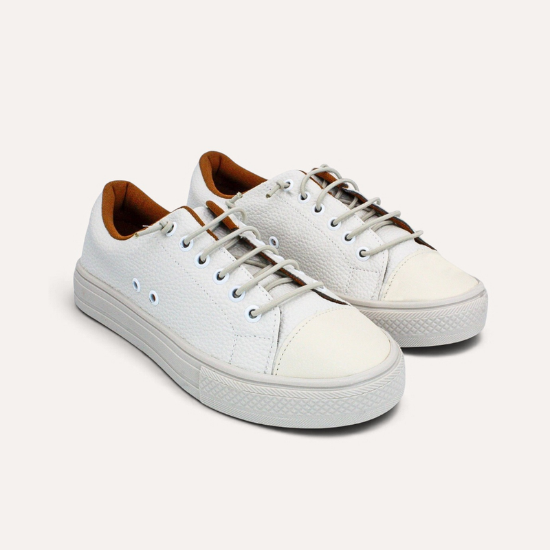 Tênis Zatta Casual com Cadarço de Elástico Madú Off White