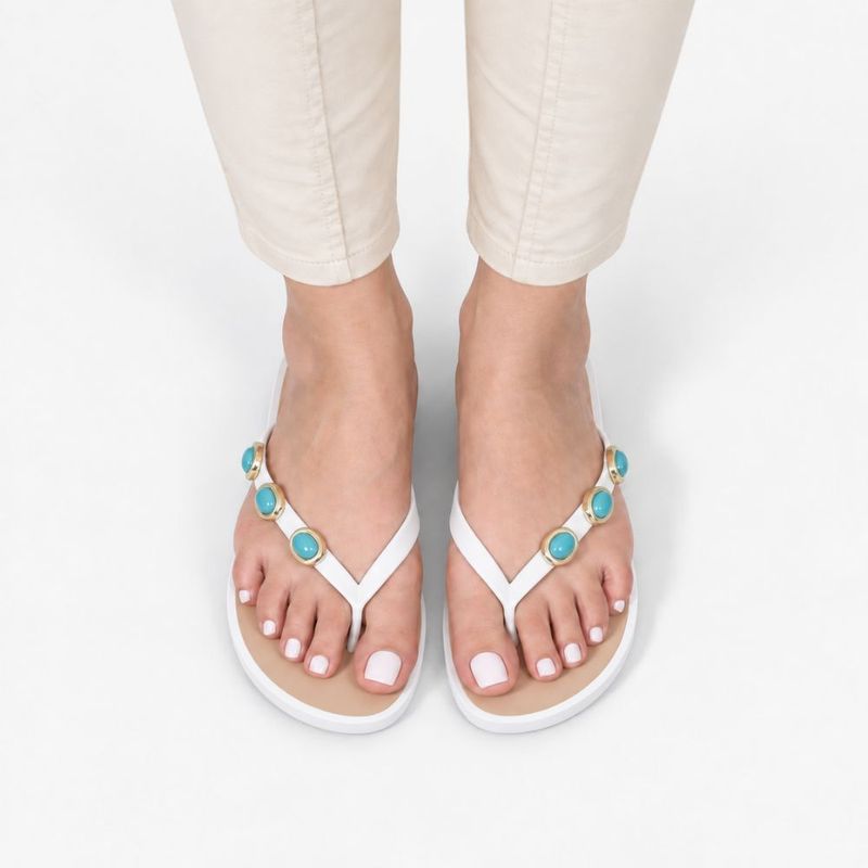 Chinelo Zatta de Dedo Pedras Patrícia Branco