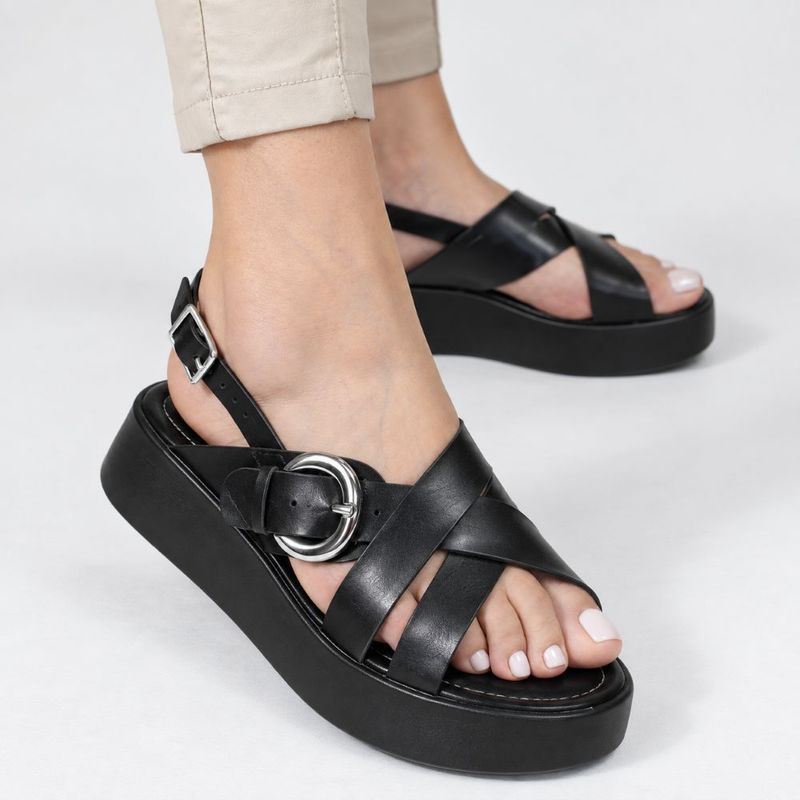 Sandália Zatta Flatform Fivela Entrelaçada Val Preta
