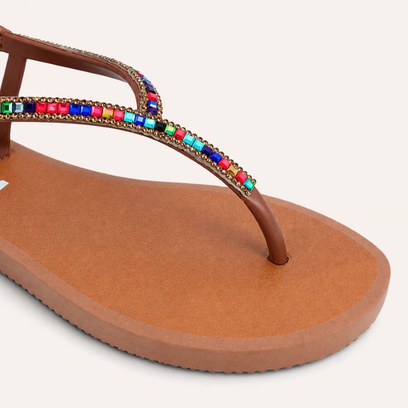 Chinelo Zatta com Strass e Tira Traseira Alana Caramelo