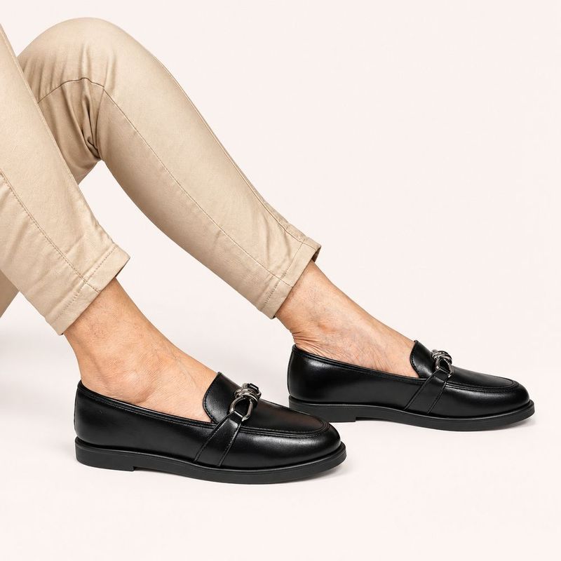 Mocassim Zatta Detalhe Fivela Kate Preto 