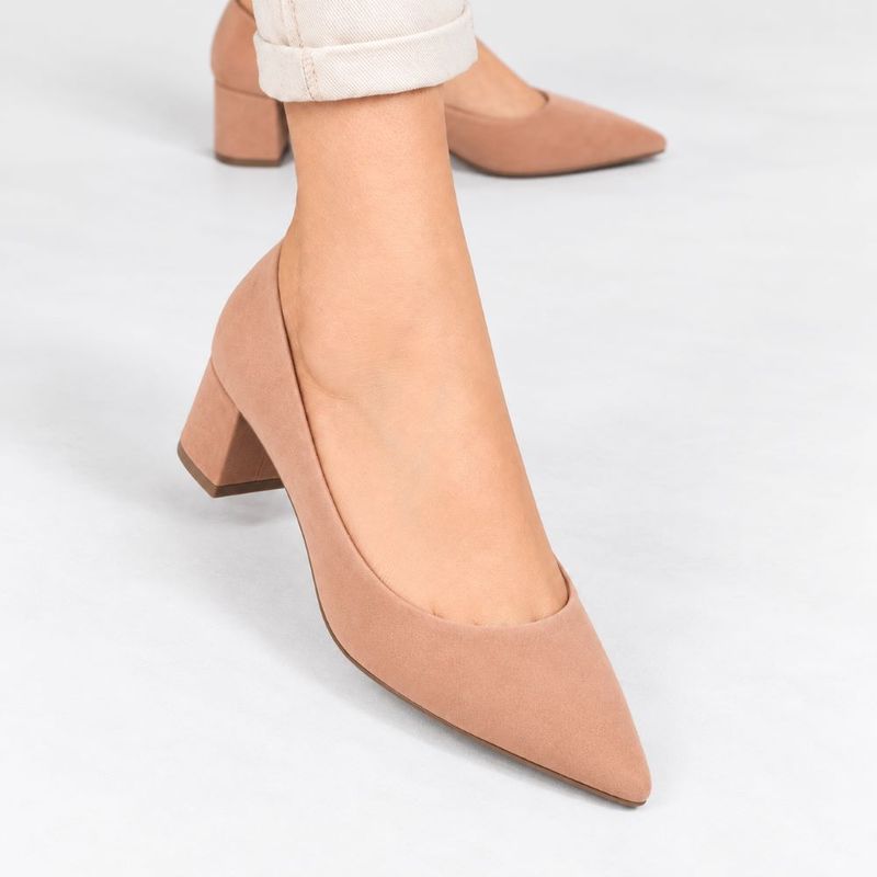Scarpin Salto Bloco Baixo Leonor Nobuck Nude