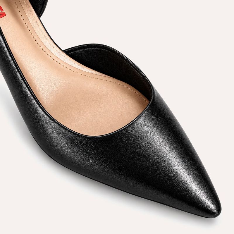 Scarpin Zatta Bico Fino com Abertura Lateral  Lisandra Preto