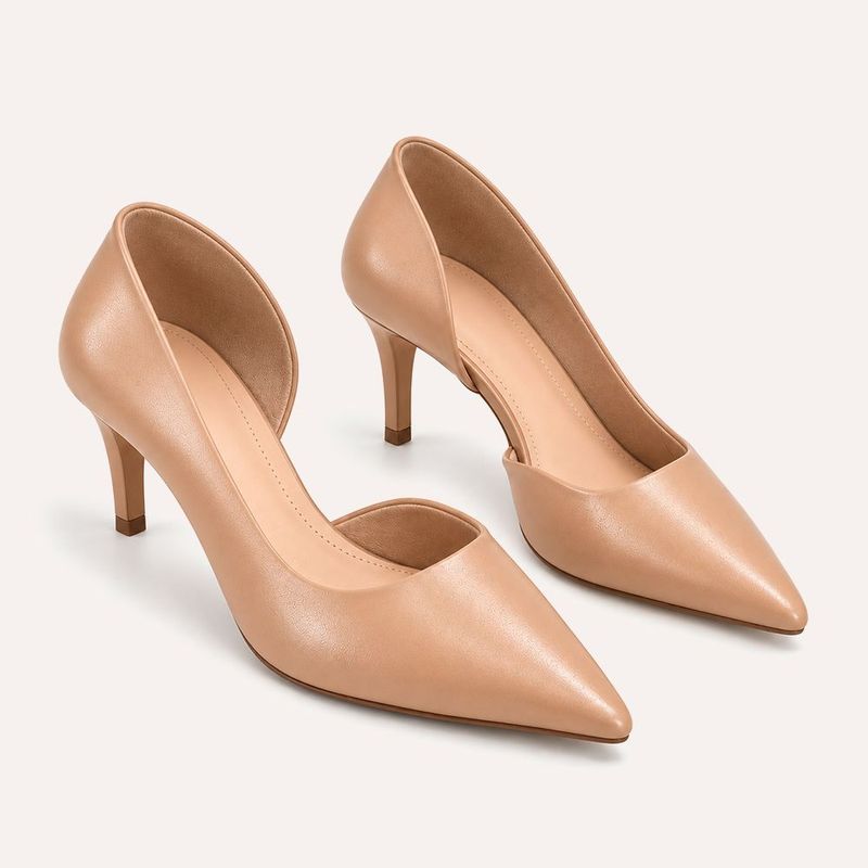 Scarpin Zatta Bico Fino com Abertura Lateral  Lisandra Nude