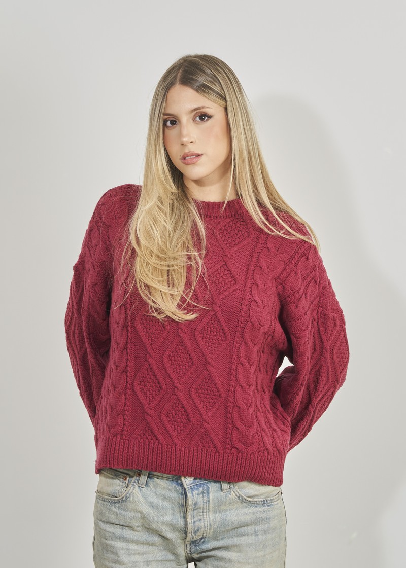 sweater cottony maroon