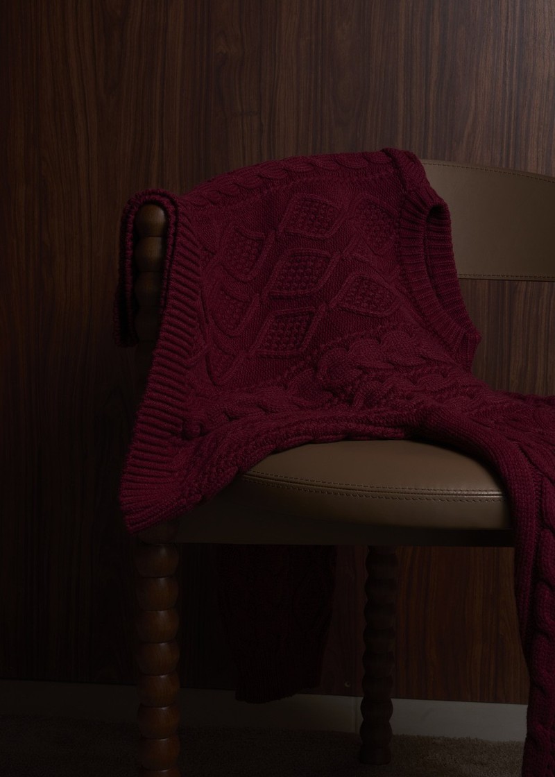 sweater cottony maroon