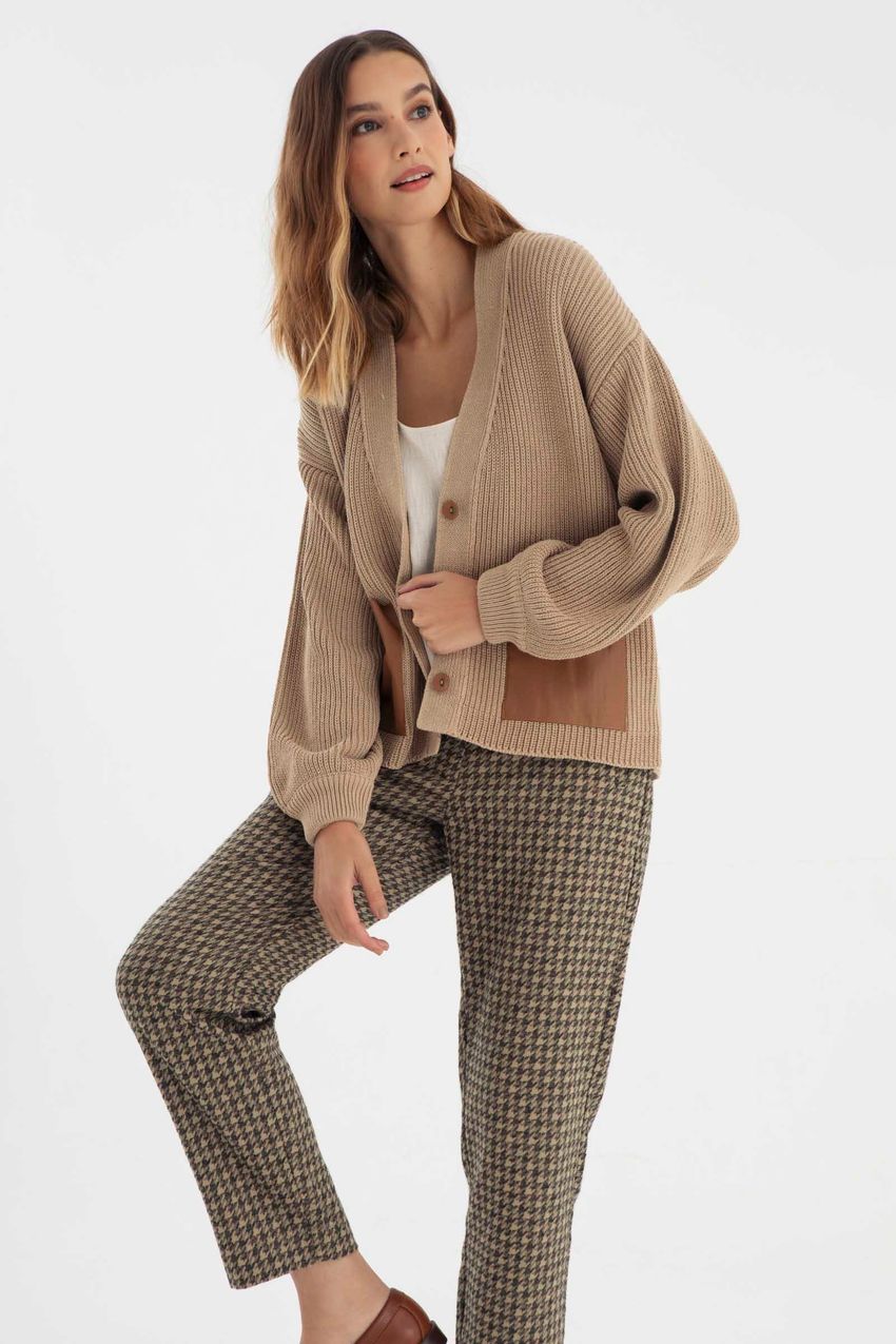 Cardigan Bolso Couro Cáqui