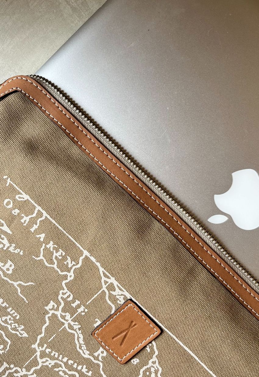 Estojo Notebook Lona Mapa Havana