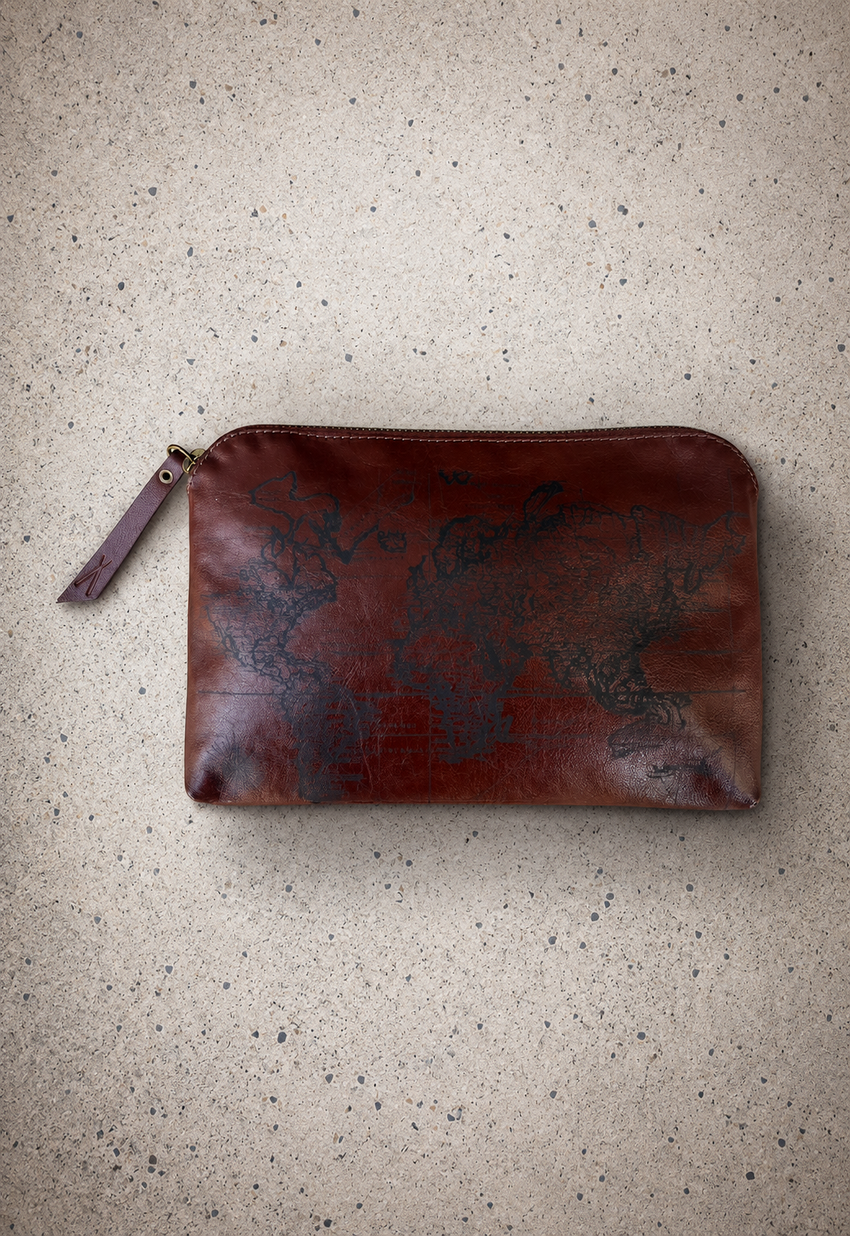 Necessaire Couro Mapa