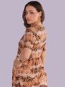 Vestido com Trançado Frontal e Detalhe no Tecido e Bolsos - Estampa Onça