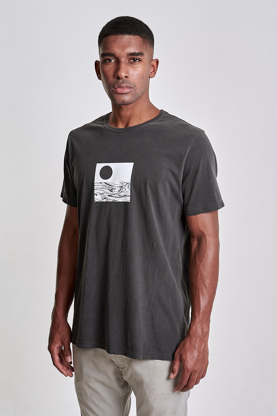 Camiseta Liquidy Sea Preto Old