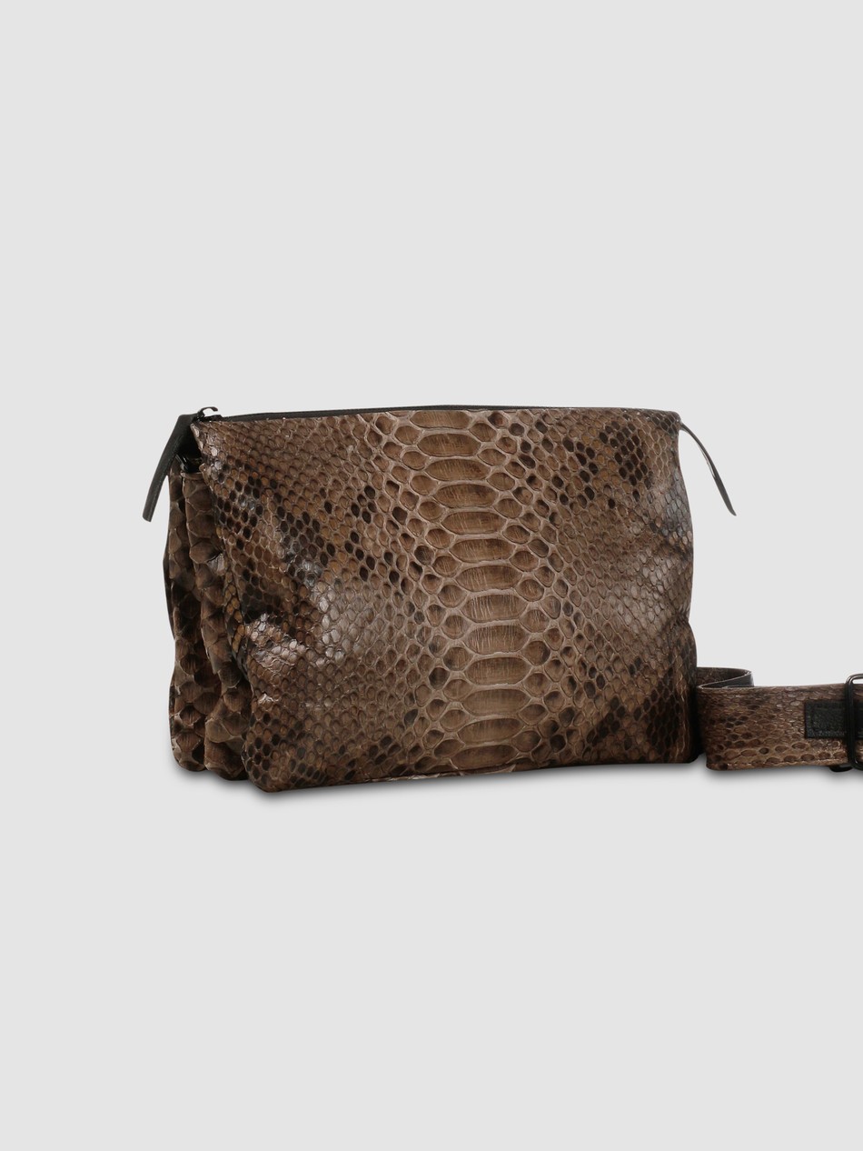 BOLSA SARACÁ COURO PYTHON FENDI