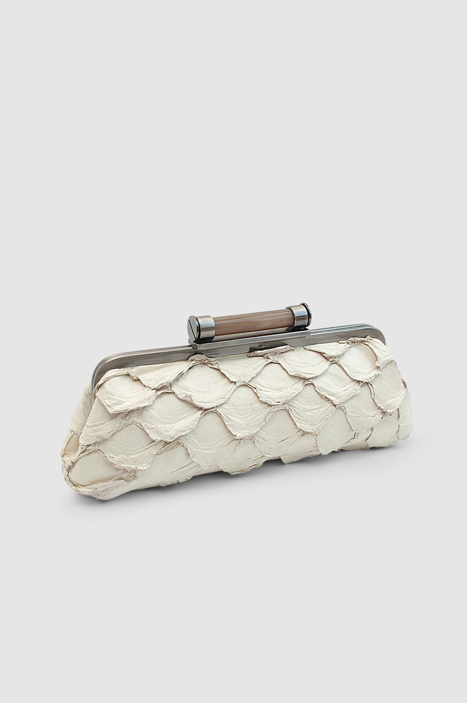 CLUTCH COMBÚ COURO PIRARUCU OFF WHITE