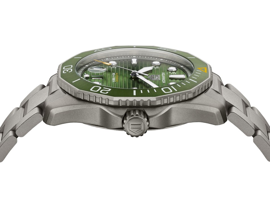 TAG HEUER AQUARACER TITANIO CALIBRE 5 MOSTRADOR VERDE Dvoskinkulkes