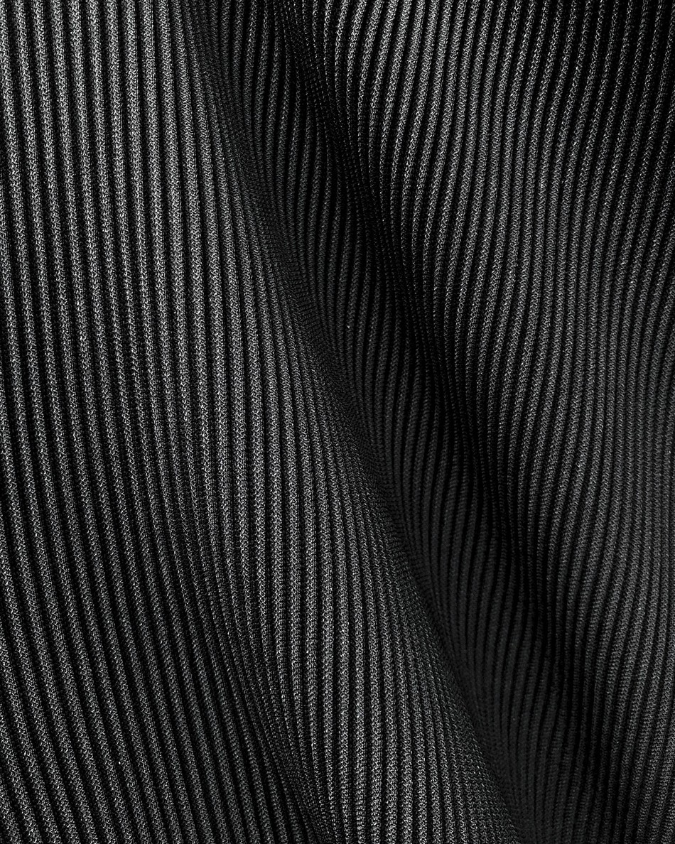 vestido plissado avental com amarração preto