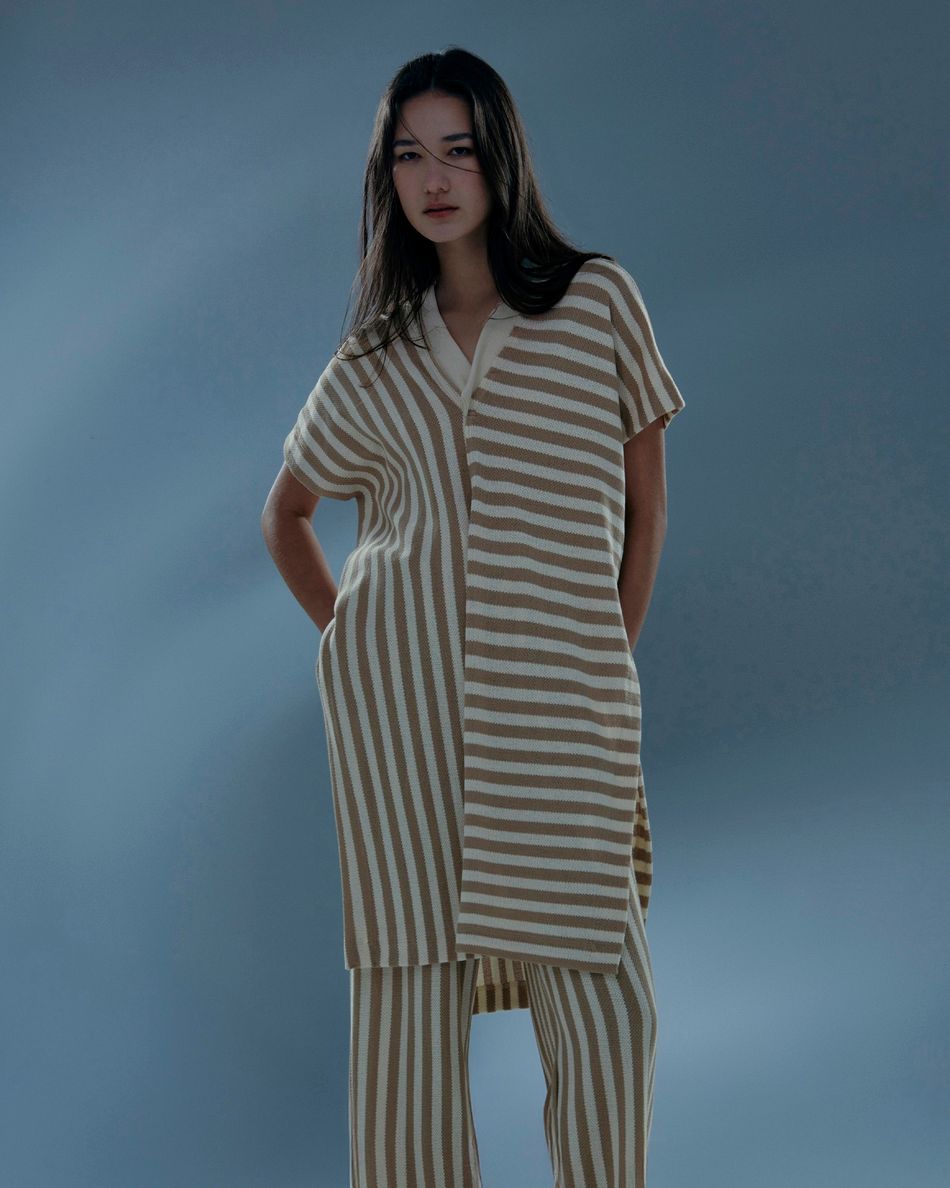 Blusa Comprida Listra Bege e Branco