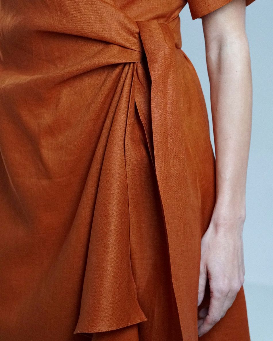 Vestido transpasse Avelã