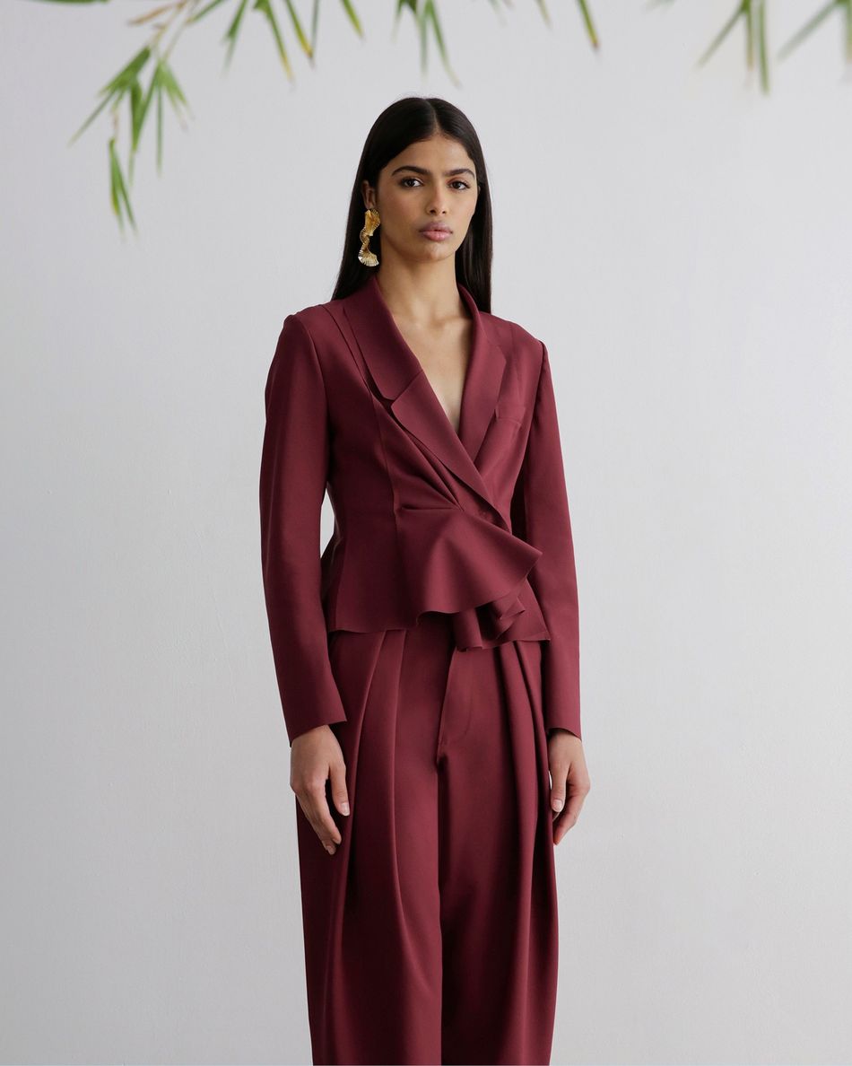 Calça Pregas Frontais Vinho