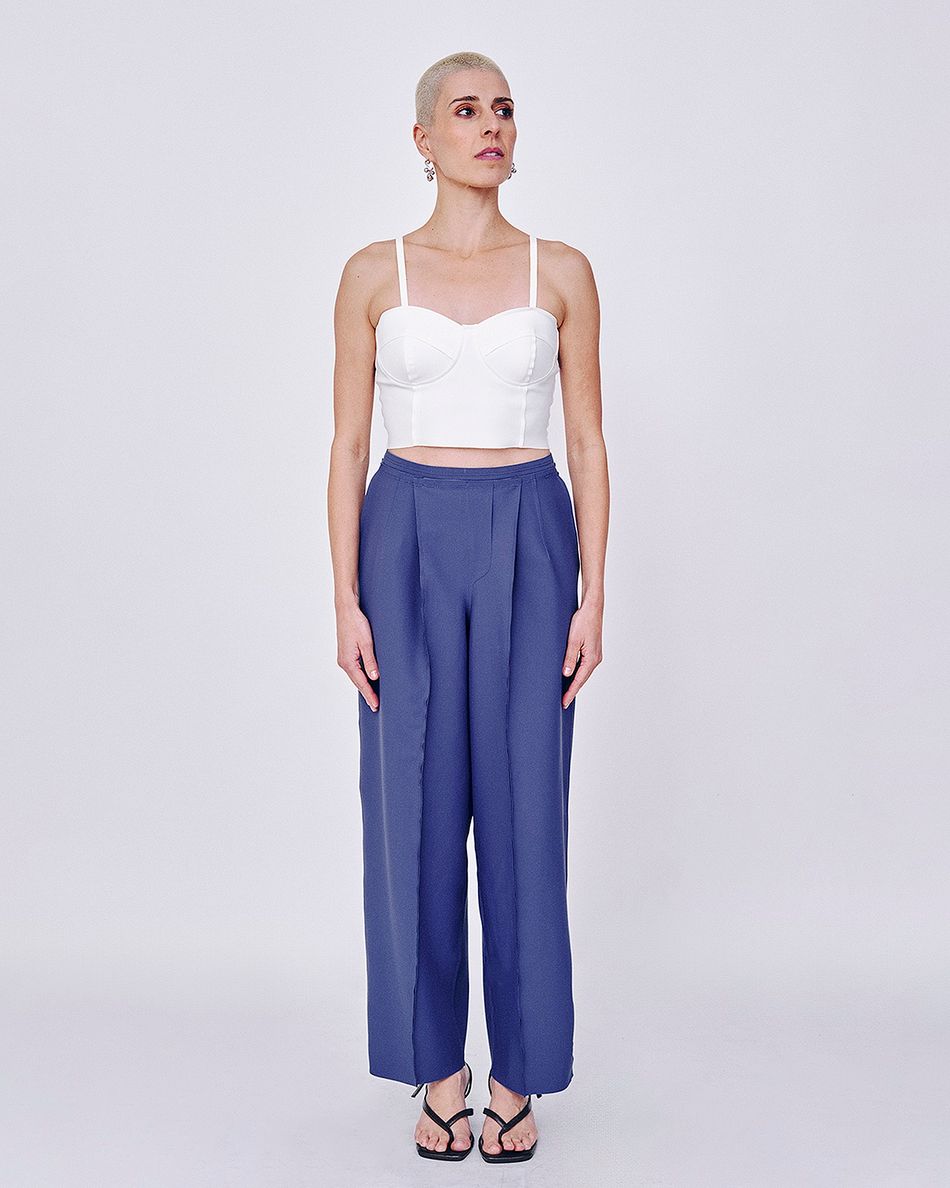 Calça Reta com Vinco Azul